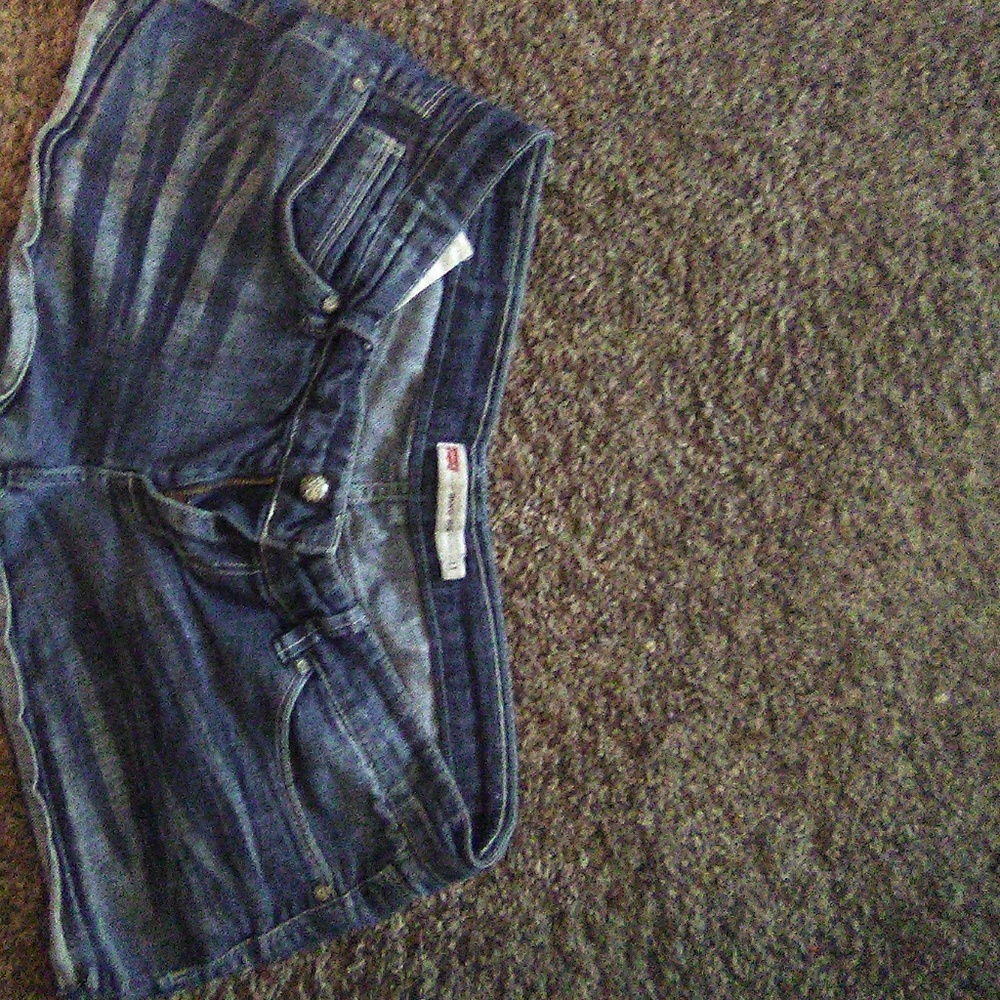 Shorty shorts